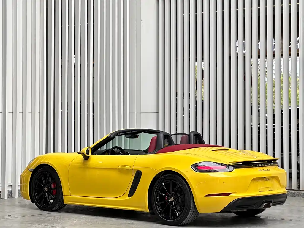 PORSCHE 718