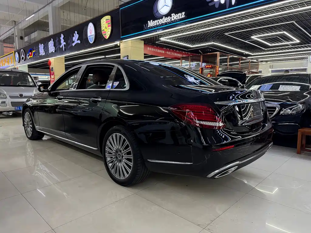 Mercedes-Benz E-Class — миниатюра 4