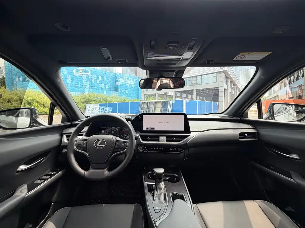 Lexus UX — миниатюра 6