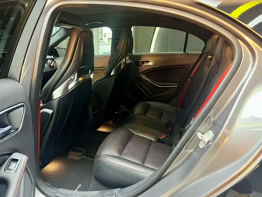 Mercedes-Benz A-Class AMG (Import) — миниатюра 4