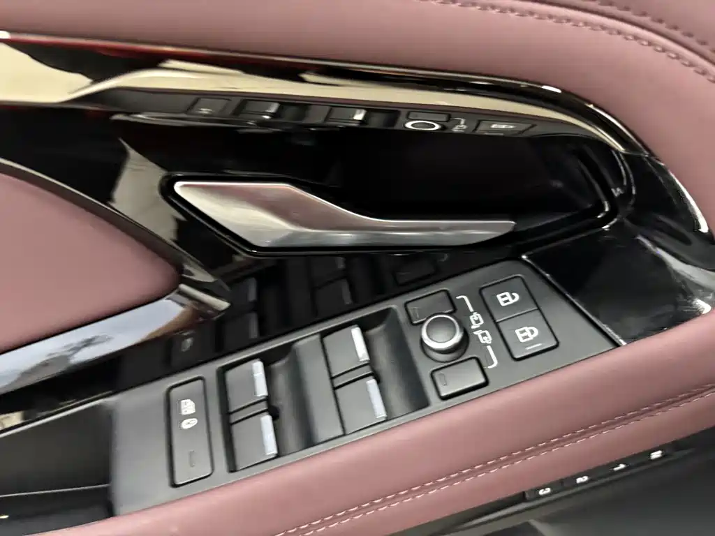 Land Rover Evoque — миниатюра 12