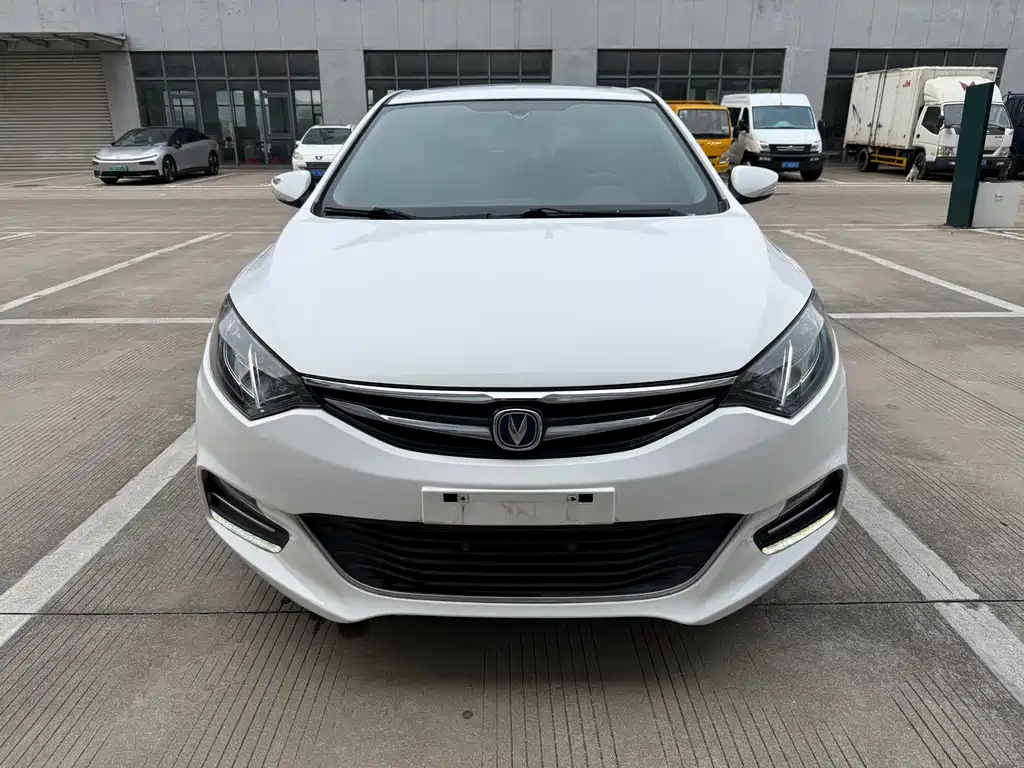Changan Eado XT — миниатюра 2