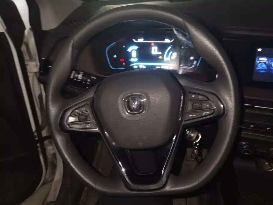 Changan CS15 — миниатюра 15