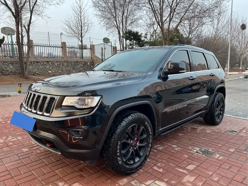 Jeep Grand Cherokee (Import) 2016