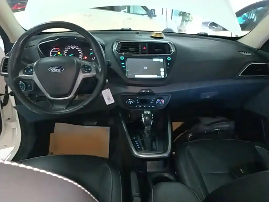 Ford Escort — миниатюра 10