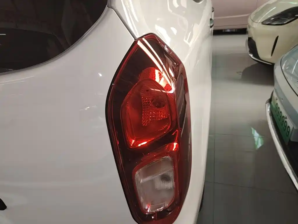 Wuling Hongguang EV — миниатюра 8