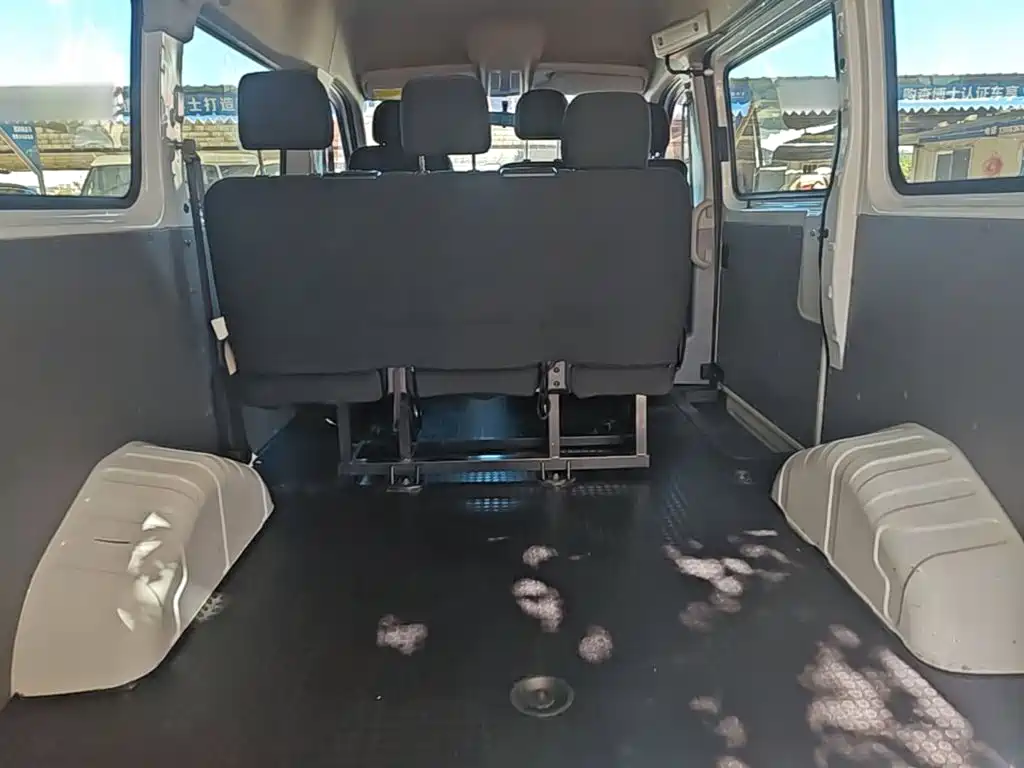 MAXUS V80 — миниатюра 19