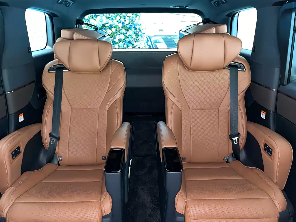 Toyota Vellfire 2024 2.5L Executive