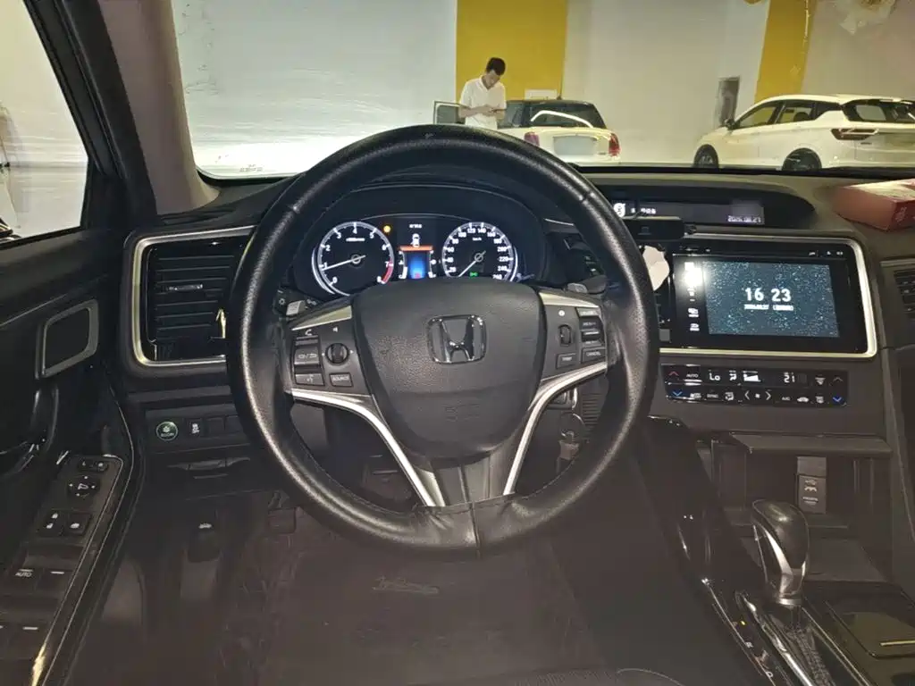 Honda Spirior — миниатюра 11