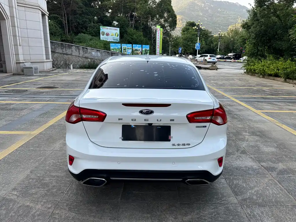 Ford Focus — миниатюра 8
