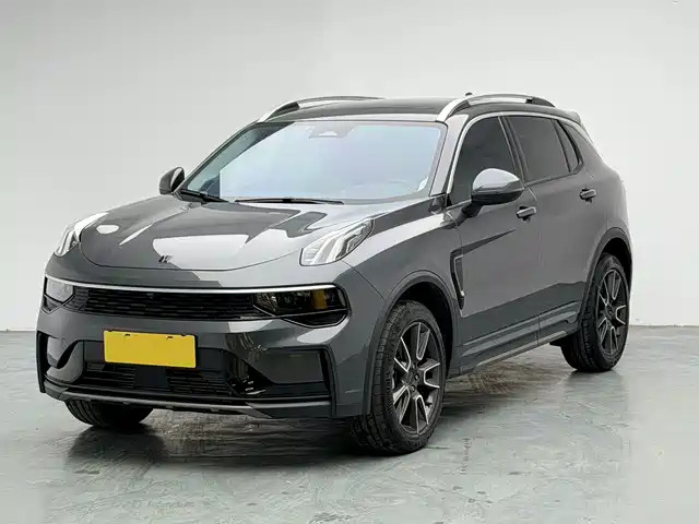 2023 Lynk & Co 01