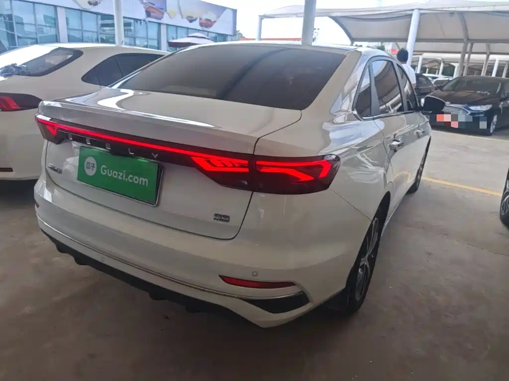 Geely Emgrand — миниатюра 7
