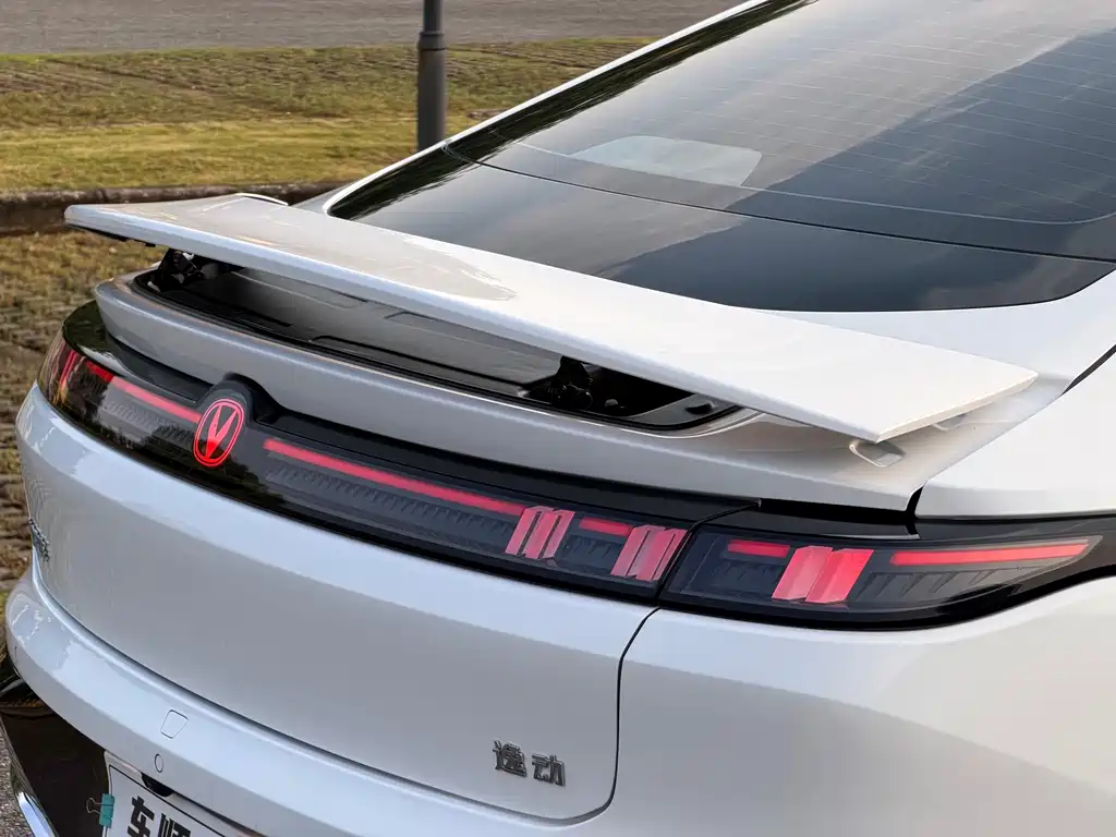Changan Eado — миниатюра 10