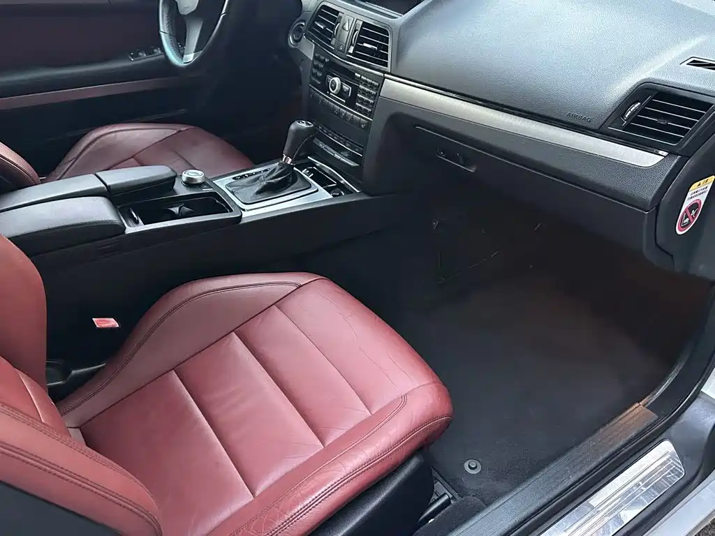 Mercedes-Benz E-Class (Import) — миниатюра 11
