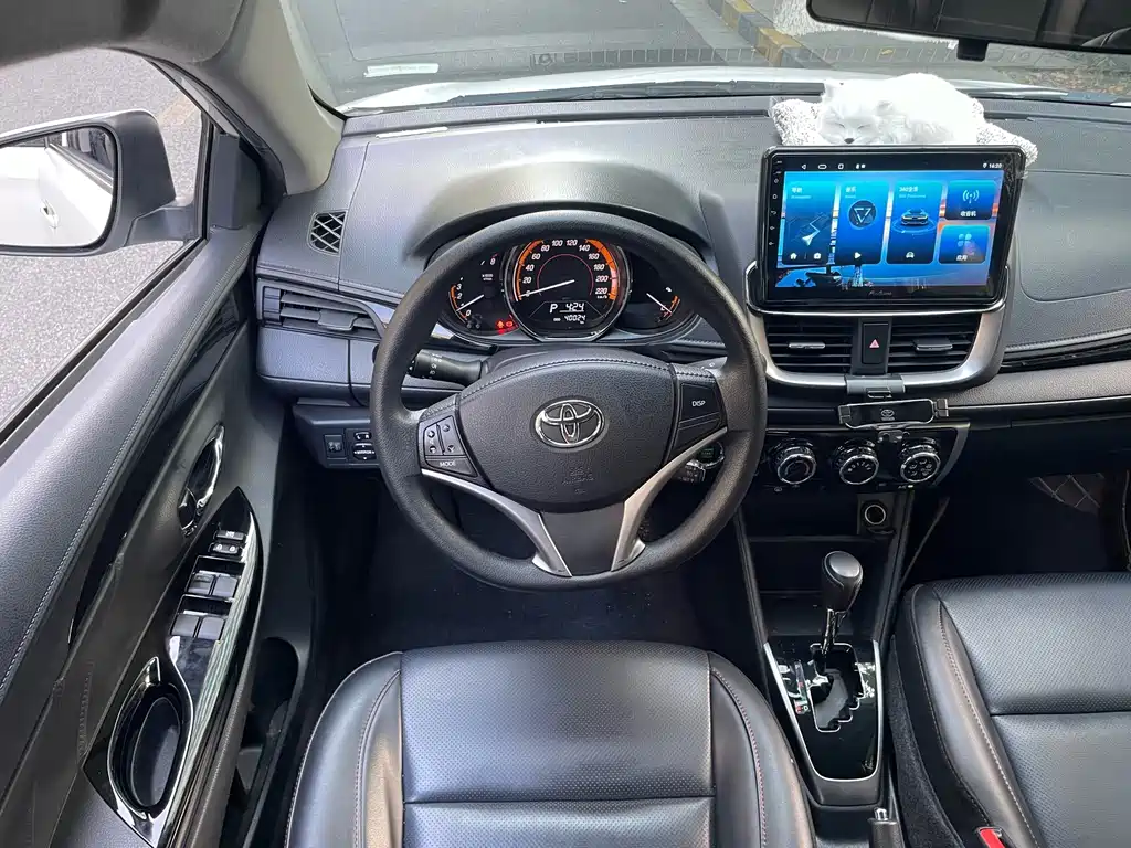 Toyota Yaris L — миниатюра 17