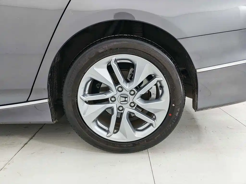 Honda Accord — миниатюра 19