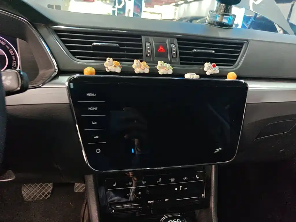 Skoda Superb — миниатюра 13