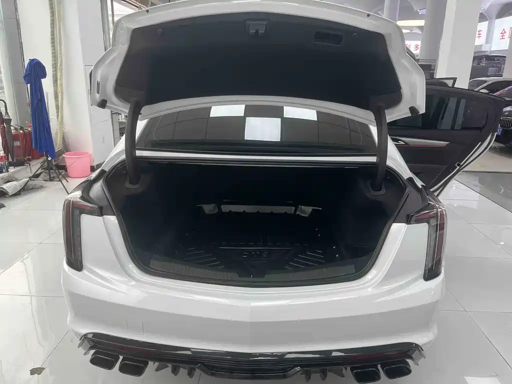 Cadillac CT5 — миниатюра 20