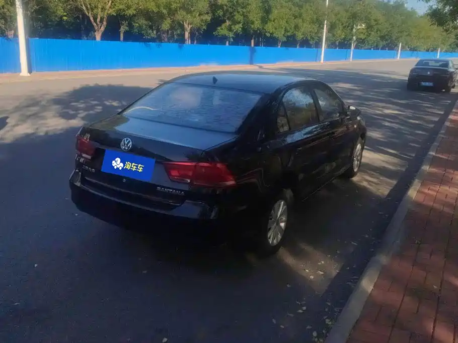 Volkswagen Santana — миниатюра 3