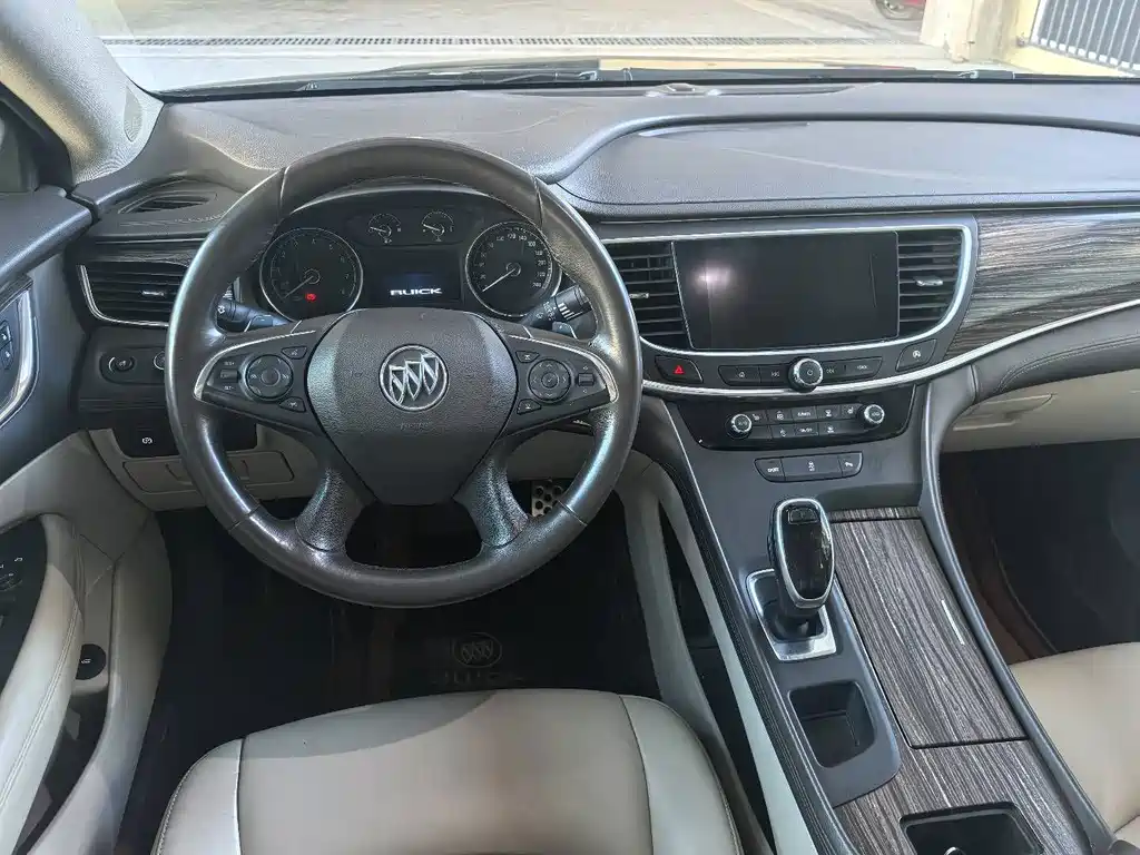 Buick LaCrosse — миниатюра 8