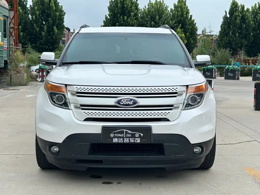 Ford Explorer (Import) — миниатюра 2