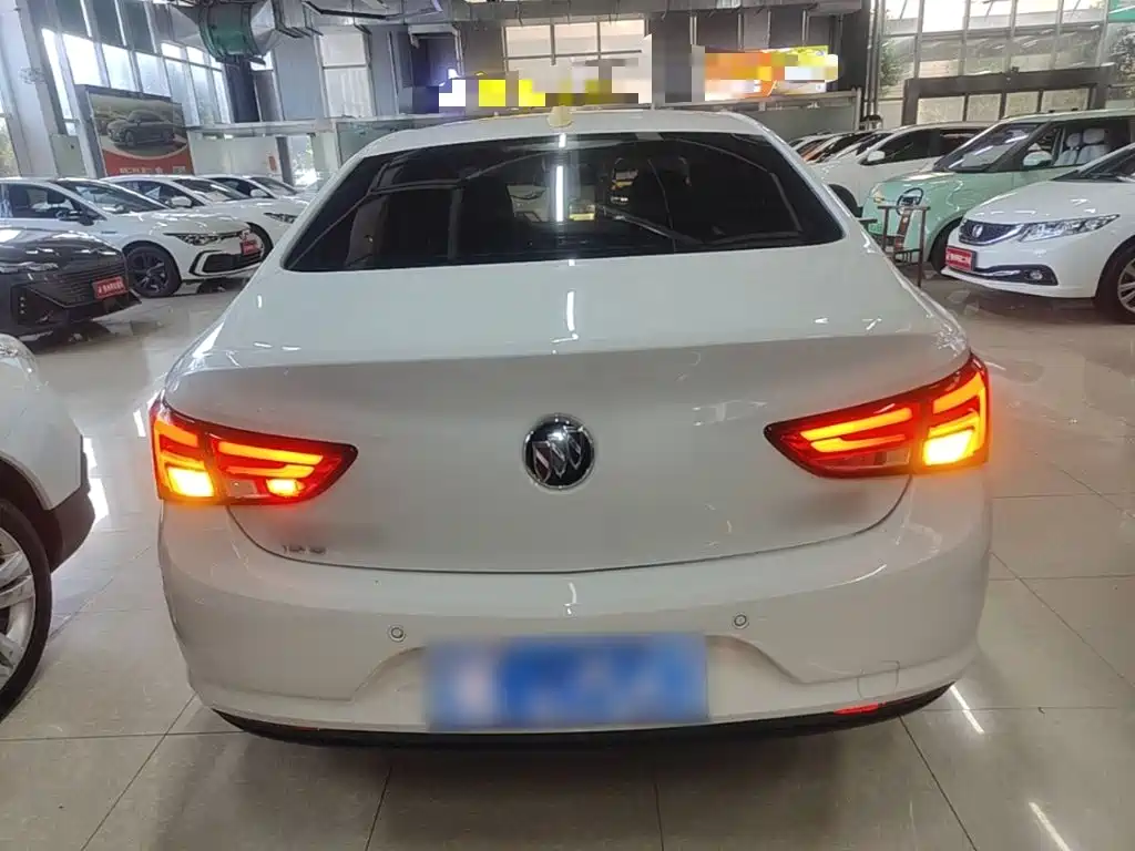 Buick Verano — миниатюра 6