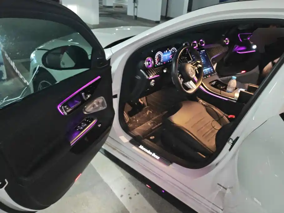 Mercedes-Benz C-Class — миниатюра 9