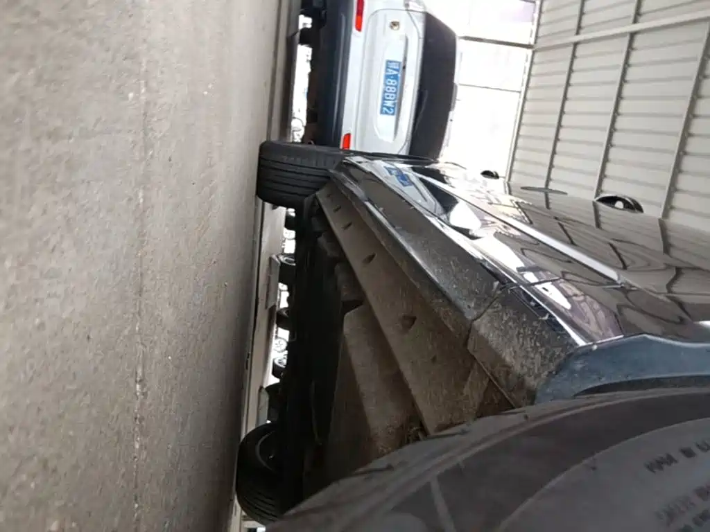 Audi Q7 — миниатюра 21