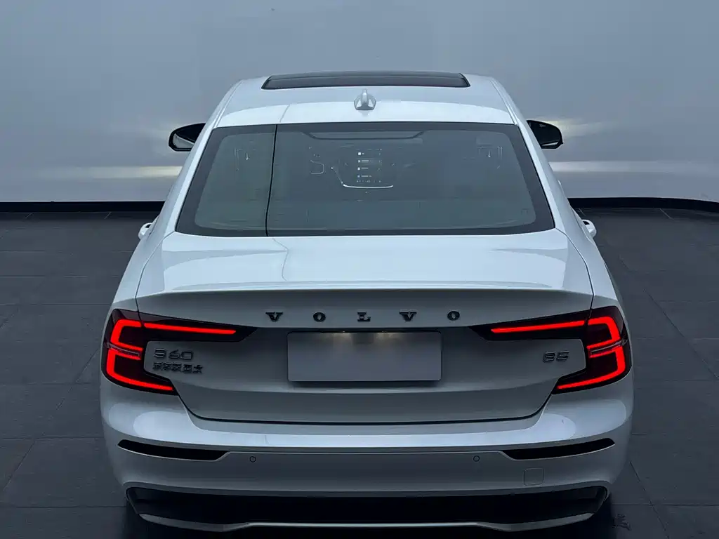 Volvo S60 — миниатюра 9