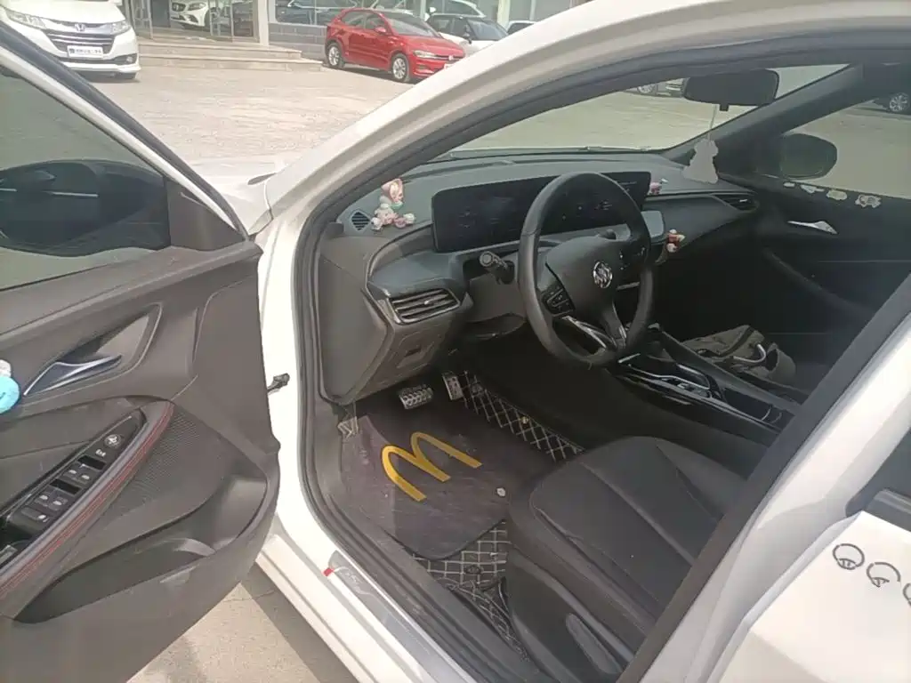 Buick Verano — миниатюра 16