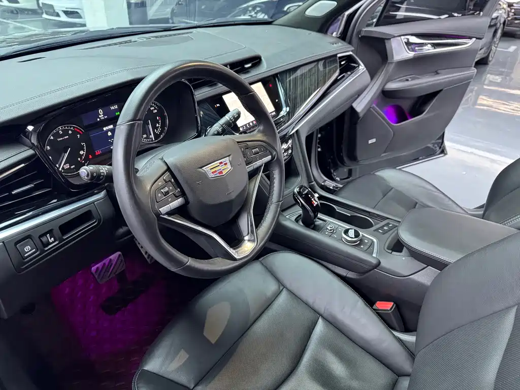 Cadillac XT6 — миниатюра 7