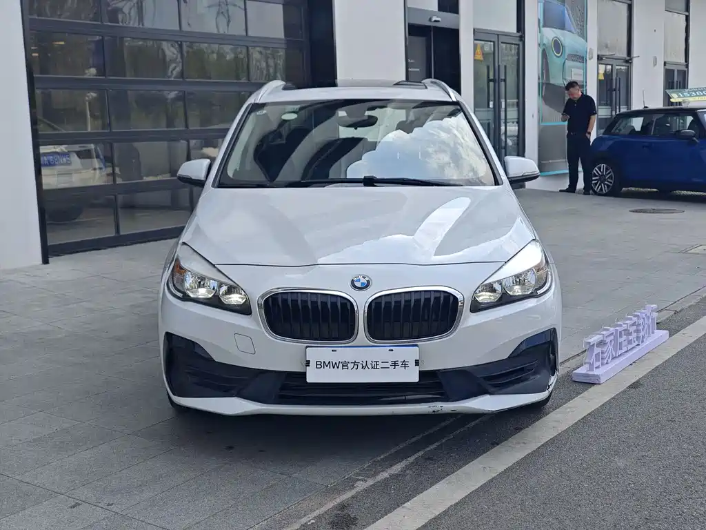 BMW 2 Series Gran Tourer — миниатюра 2