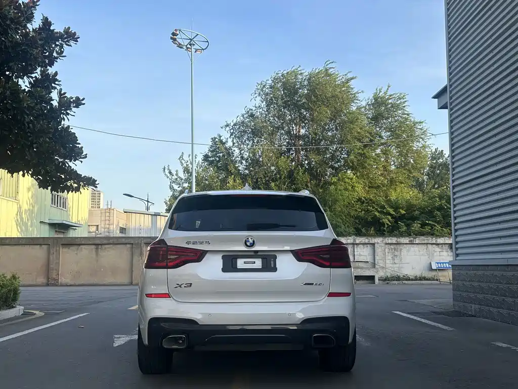 BMW X3 — миниатюра 8