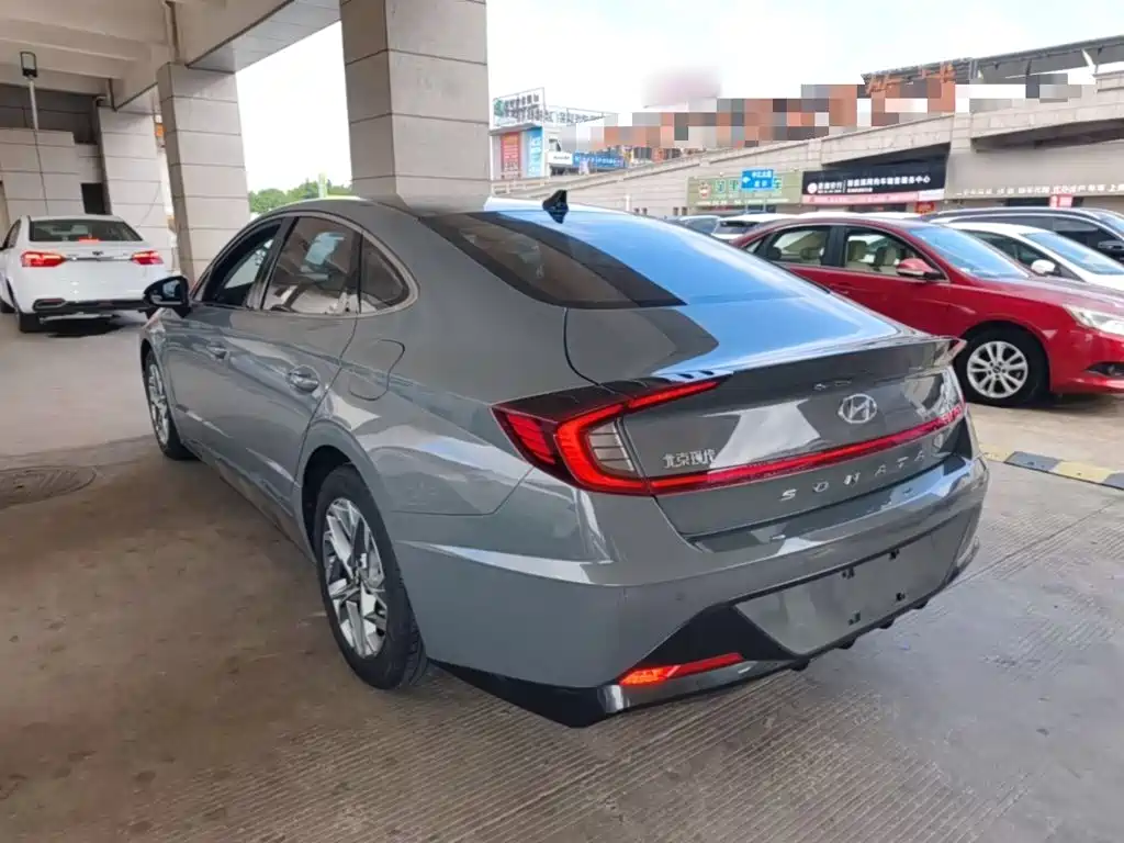 Hyundai Sonata — миниатюра 5
