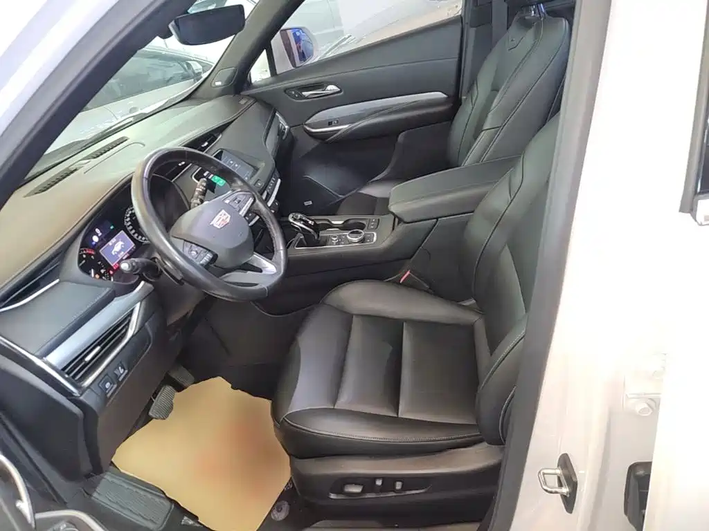 Cadillac XT4 — миниатюра 15