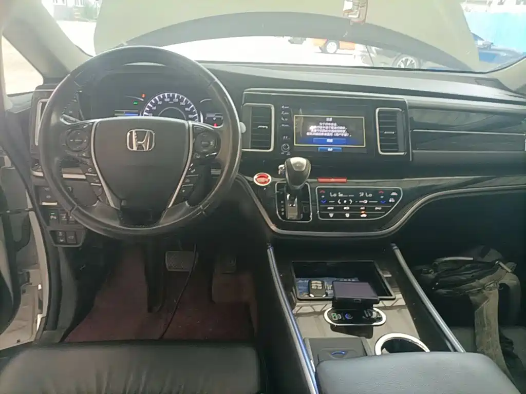Honda Elysion — миниатюра 10