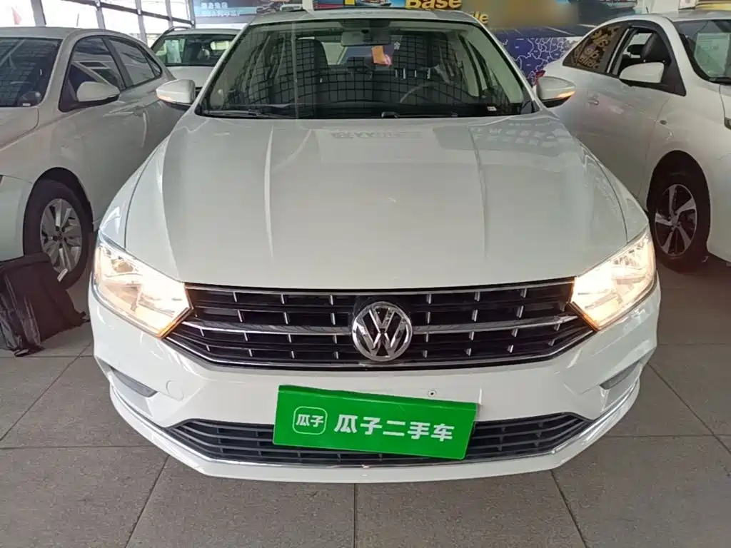 Volkswagen Bora — миниатюра 3