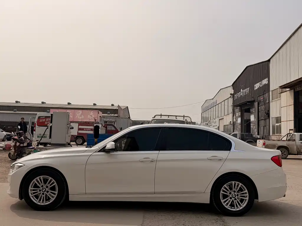 BMW 3 Series 3 2013 320Li Fashion