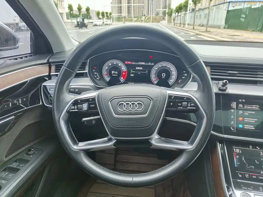 Audi A8 — миниатюра 9