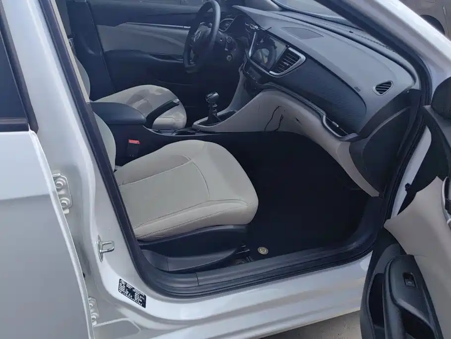 Buick Excelle — миниатюра 8