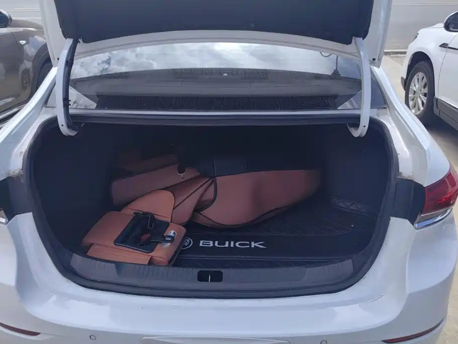 Buick Excelle — миниатюра 4