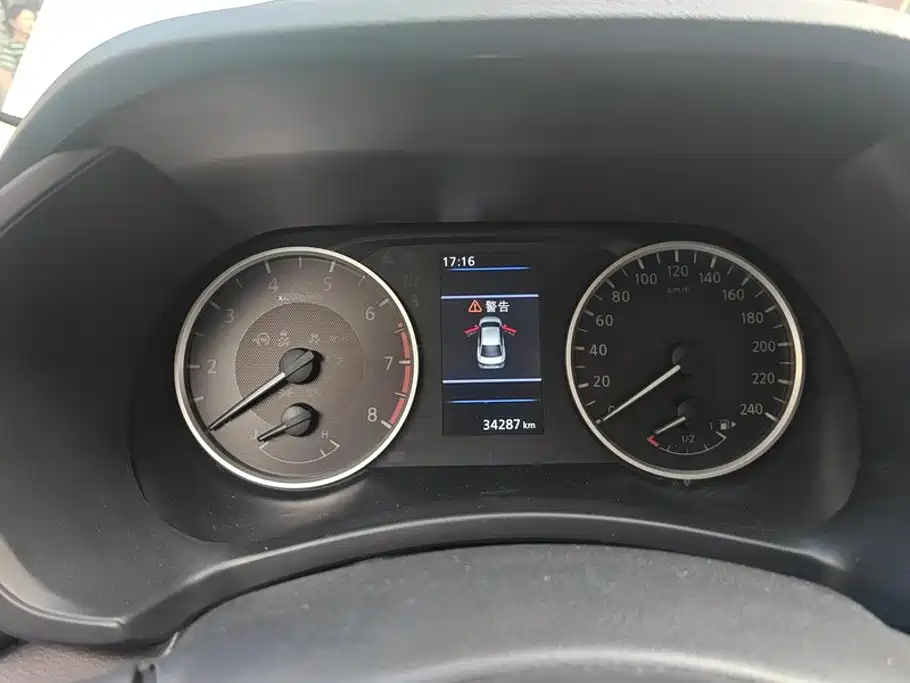 Nissan Sylphy — миниатюра 14
