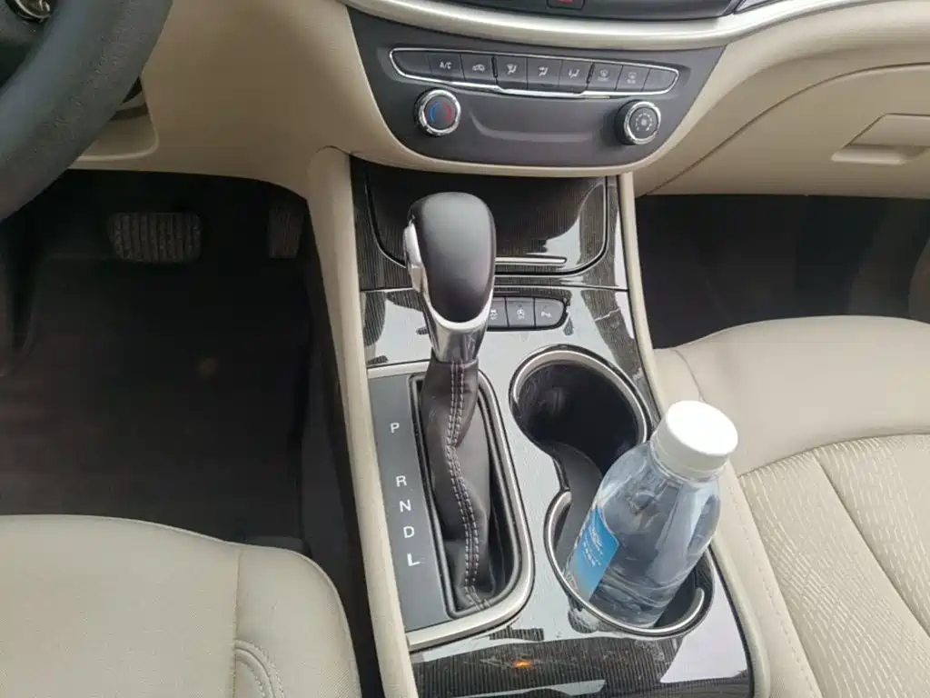 Buick Verano — миниатюра 14