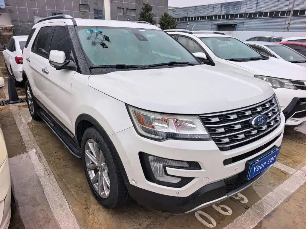 Ford Explorer (Import) — миниатюра 3