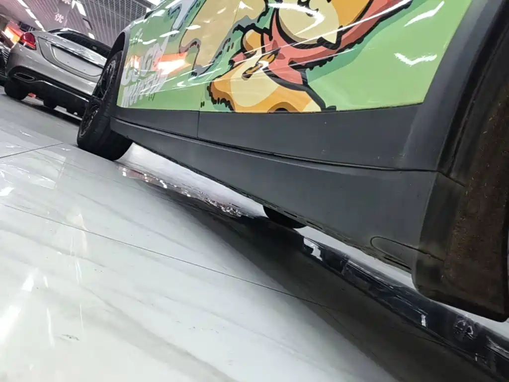 Tesla Model X — миниатюра 22