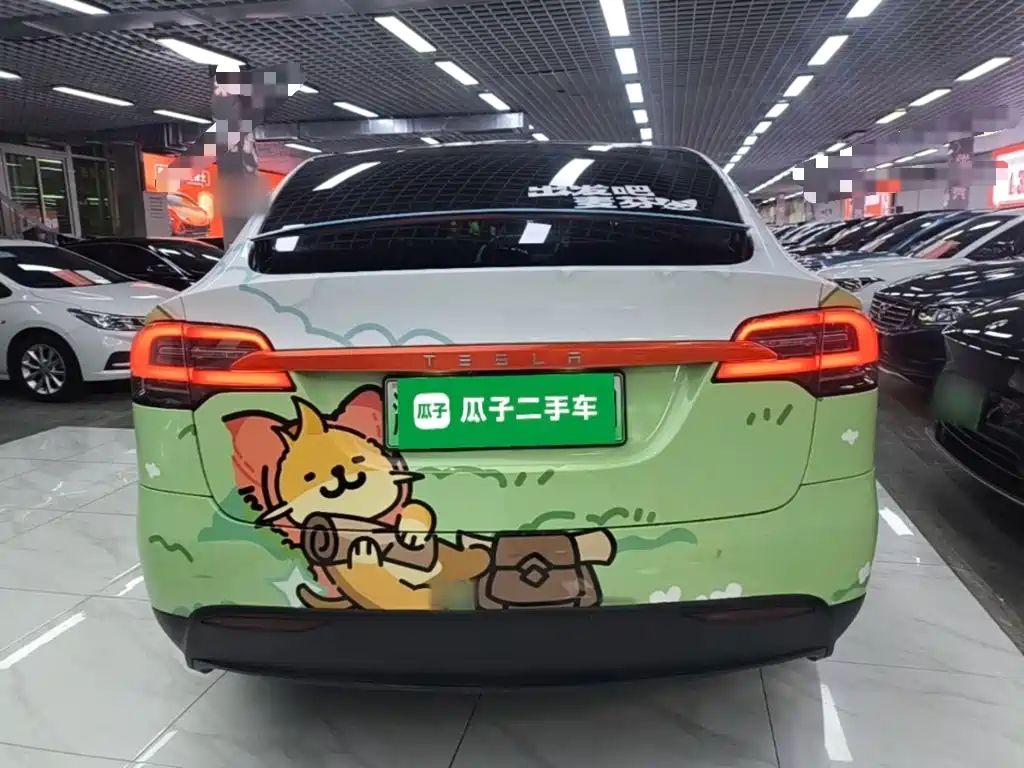 Tesla Model X — миниатюра 6