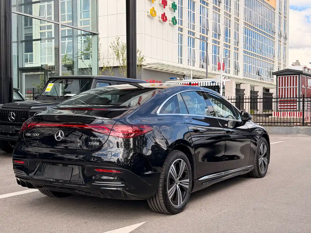 Mercedes-Benz EQE 2025 500 4MATIC Luxury