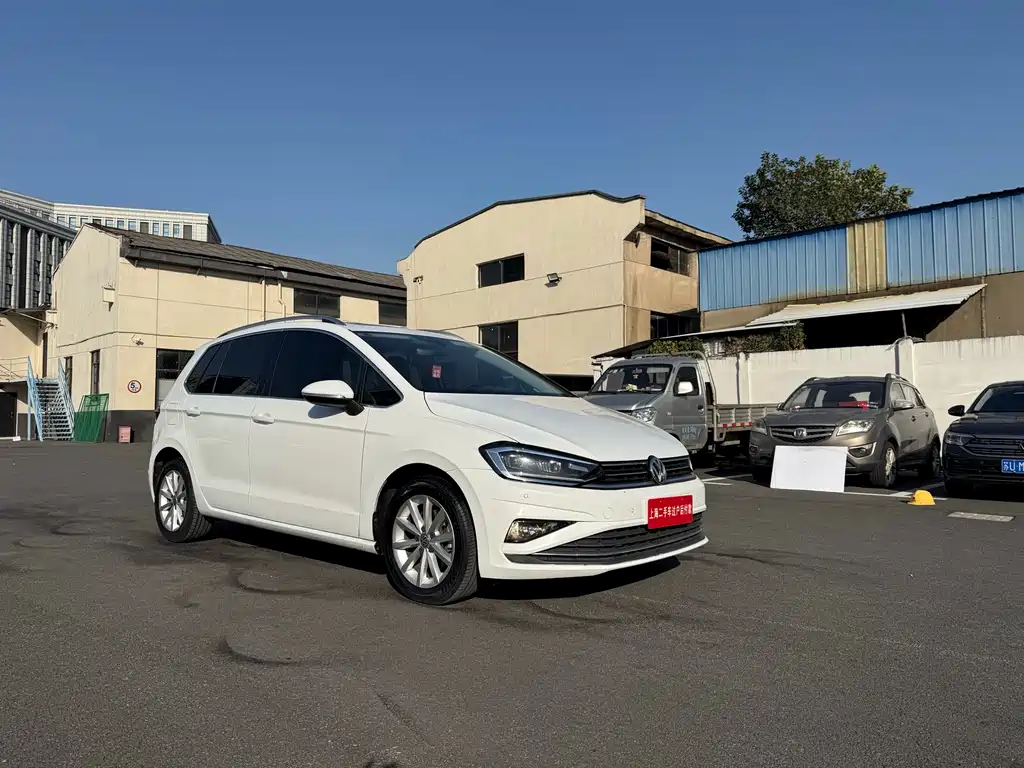 VOLKSWAGEN GOLF*JIAYU