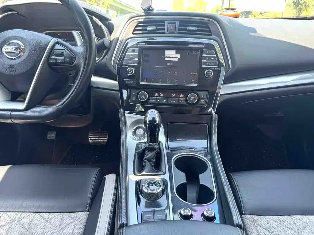 Nissan Cima — миниатюра 23