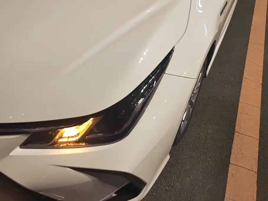 Toyota Corolla — миниатюра 5